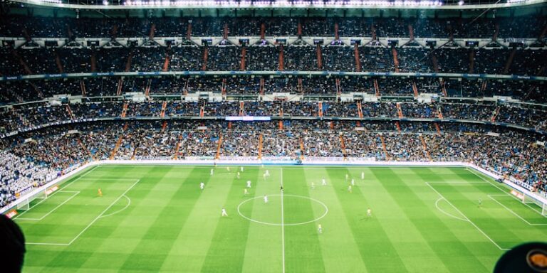 滕哈赫对马,夏尔,基恩评价,威尼斯人集团,威尼斯人官方网站